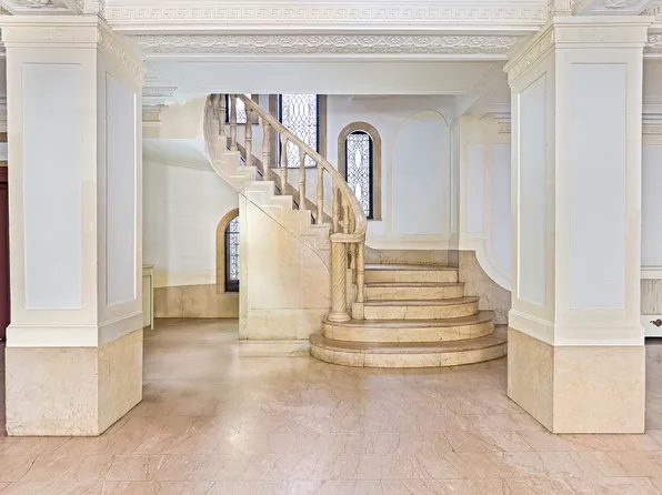 125 Prospect Park West image 2 of 8