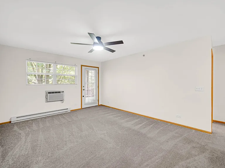 300 Cunat Blvd #2C — Photo 4
