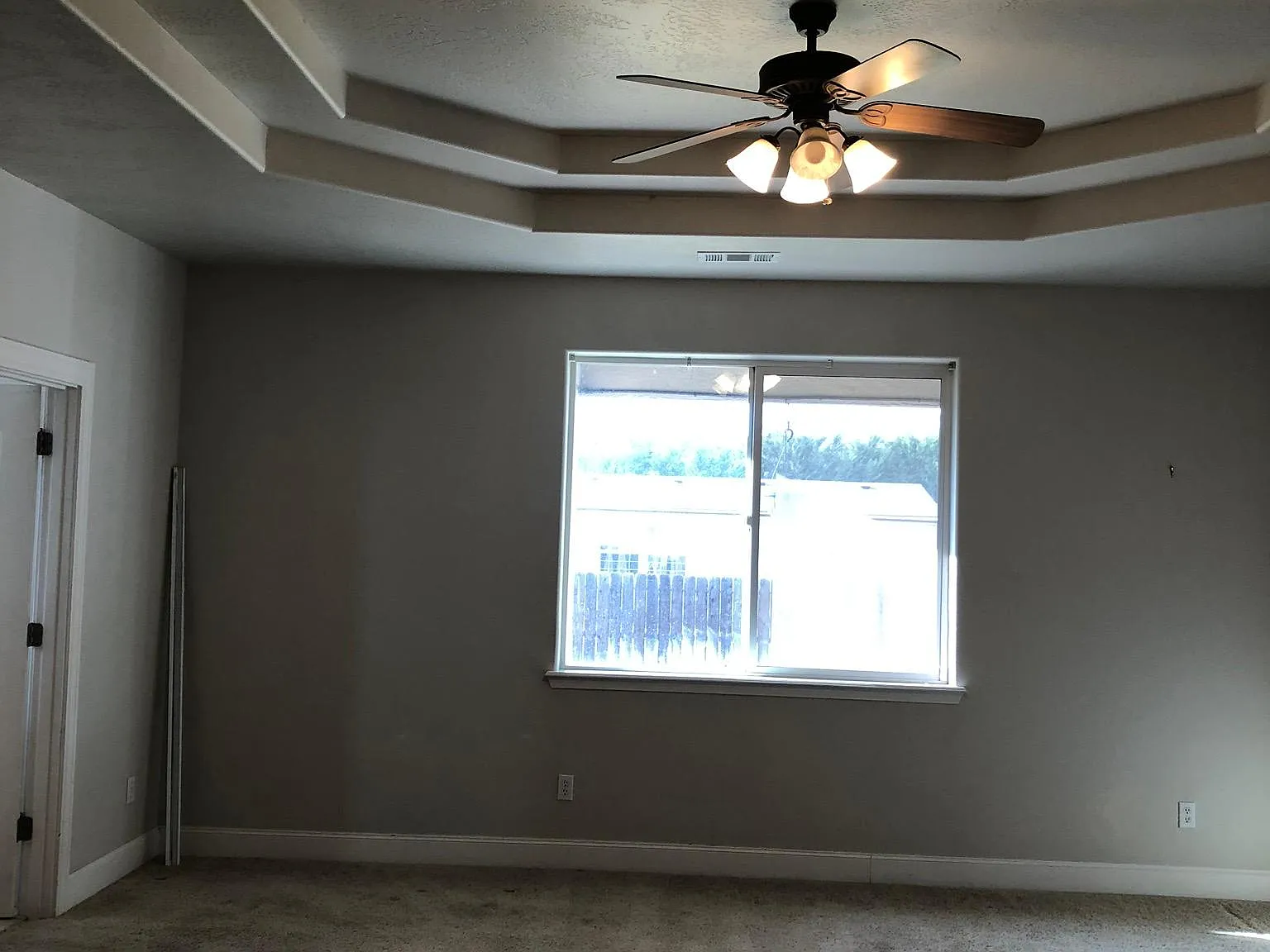 3 bed, 1646 sqft, $2,475 — Photo 4