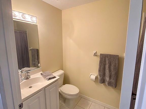 Full Bathroom 2nd floor