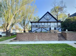 302 E D Ave, Bismarck, ND 58501
