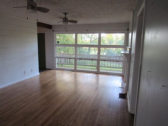 2nd image of 200 N Jefferson Street