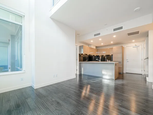 6288 Cassie Ave, Burnaby, BC V5H 2W4