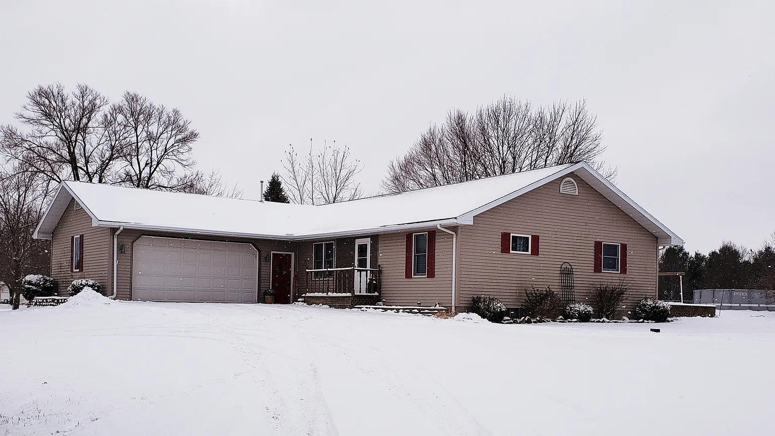 121 Country Dr photo 1
