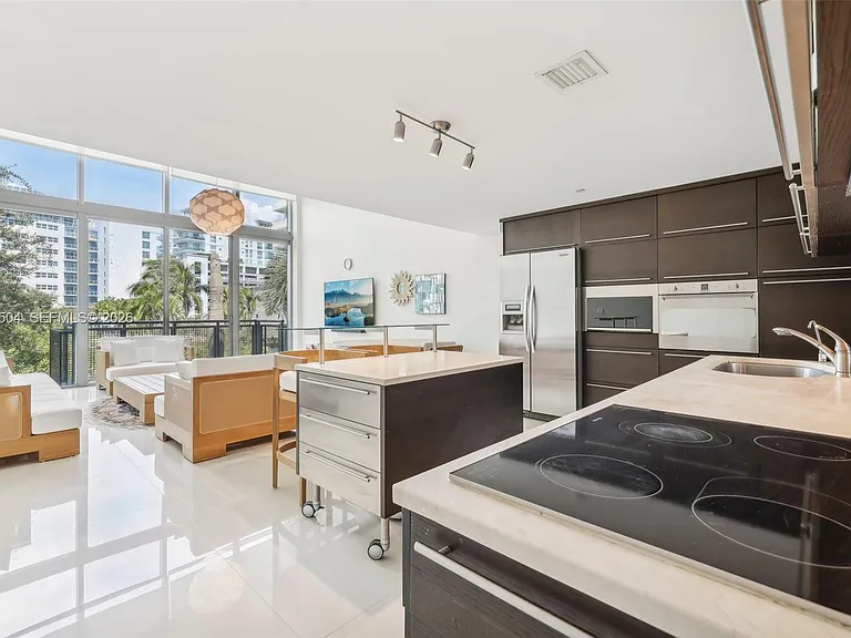 6000 Collins Ave #306 — Photo 7