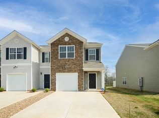 107 Sunriff Ct, Greer, SC 29651