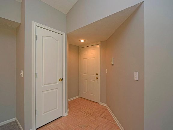 3rd image of 9921 Shorewood Ln