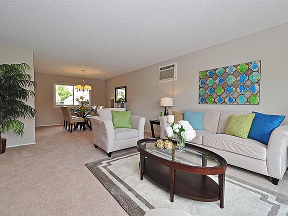 4th image of 1149 Summerdale Dr
