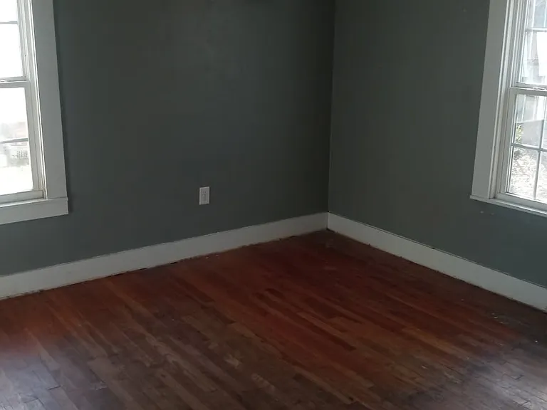 505 N Fir St — Photo 9