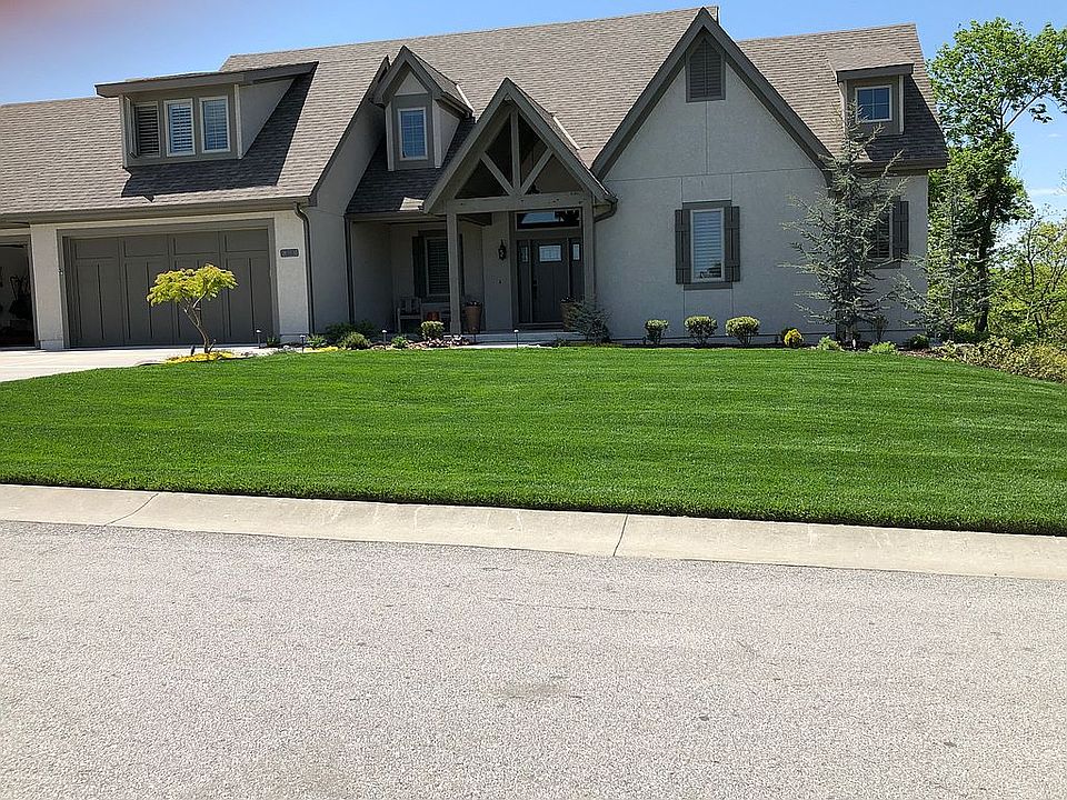 1st image of 308 NW Nutall Dr