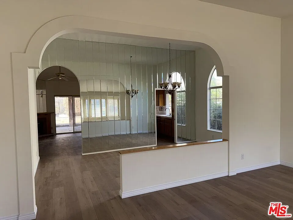 3 bed, 2.0 bath, 1767 sqft, $3,600 — Photo 4