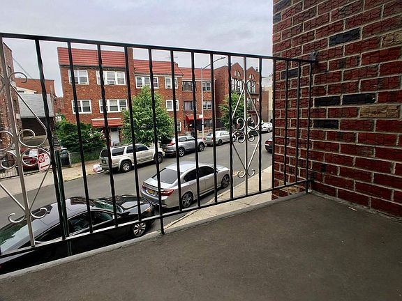 5th image of 4021 60th St APT 3