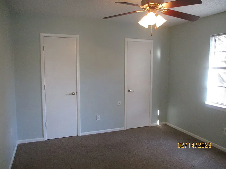 3700 Dauphine Ct — Photo 22