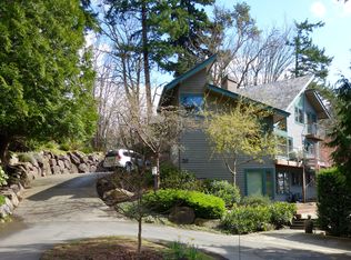 20 Holly Ln, Mercer Island, WA 98040