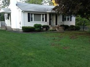30 Chaffins Ln, Holden, MA 01520