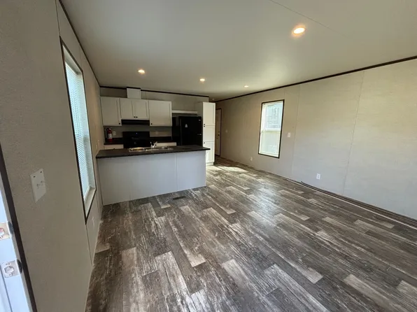 8940 Wildwood, Kalamazoo, MI 49009