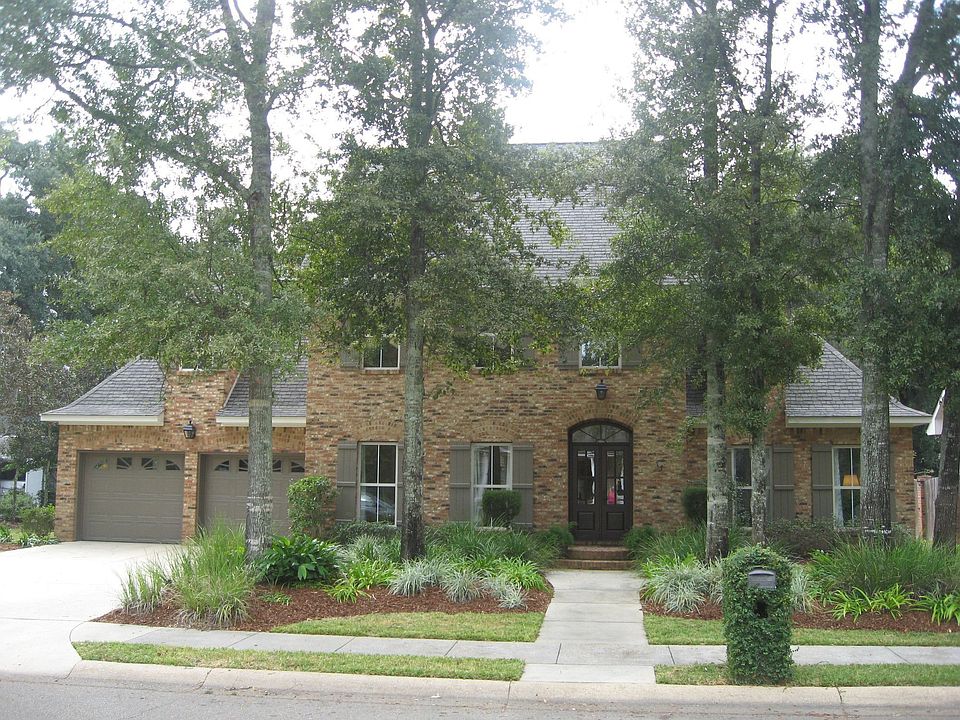 1st image of 17 Cedarwood Ln