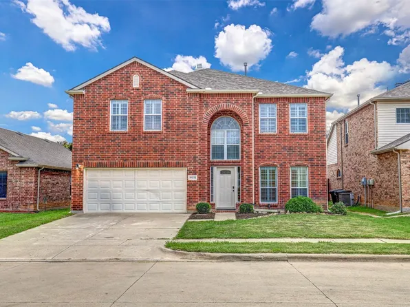 10221 Sourwood Dr, Fort Worth, TX 76244
