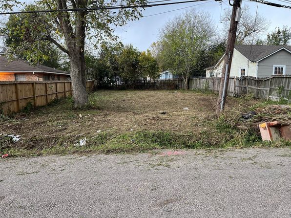 4043 Europa St, Houston, TX 77022