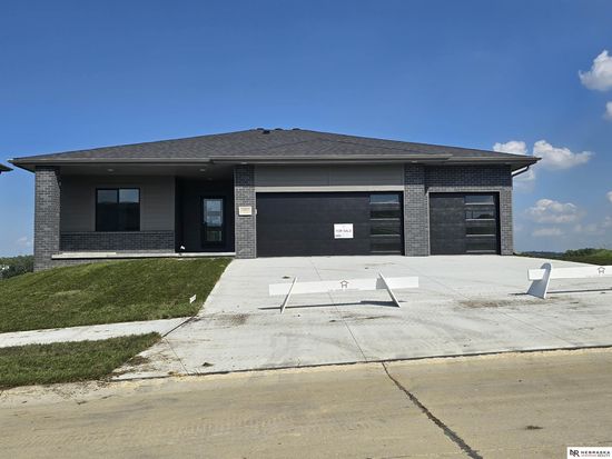 10905 N 159th Ave, Bennington, NE 68007