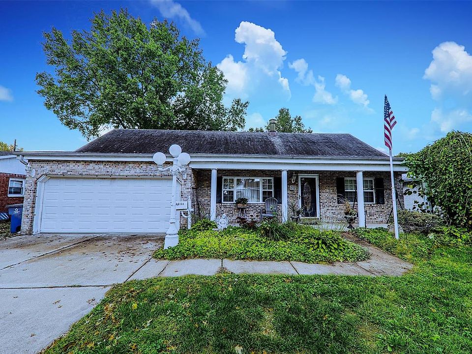 1st image of 2554 Ivy Ln