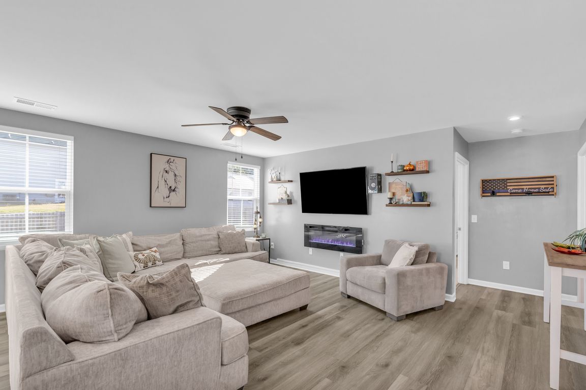 next background image