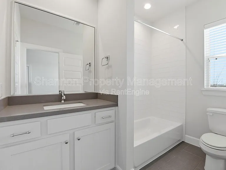3024 Charline Ave — Photo 33