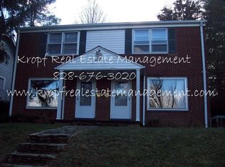 16 Larchmont Rd, Asheville, NC 28804