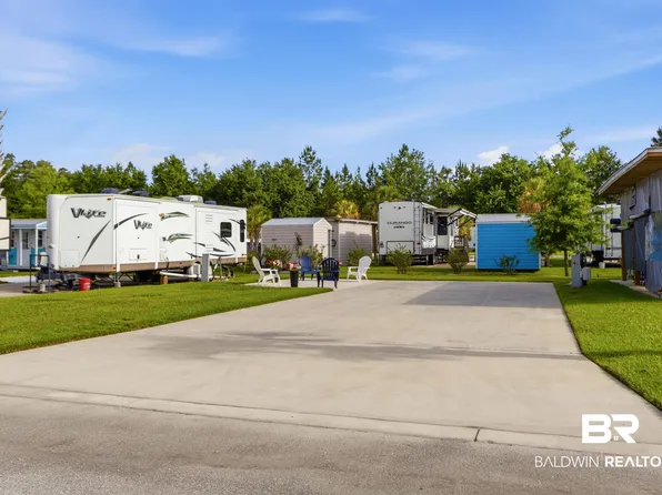 21240 Miflin Rd #40, Foley, AL 36535