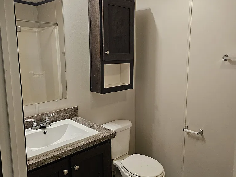 404 Plum St — Photo 7