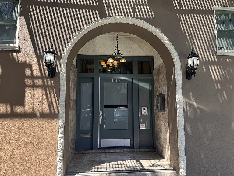 106 Sanchez St — Photo 3