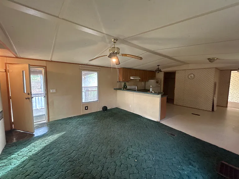 1834 Hylander Dr — Photo 3