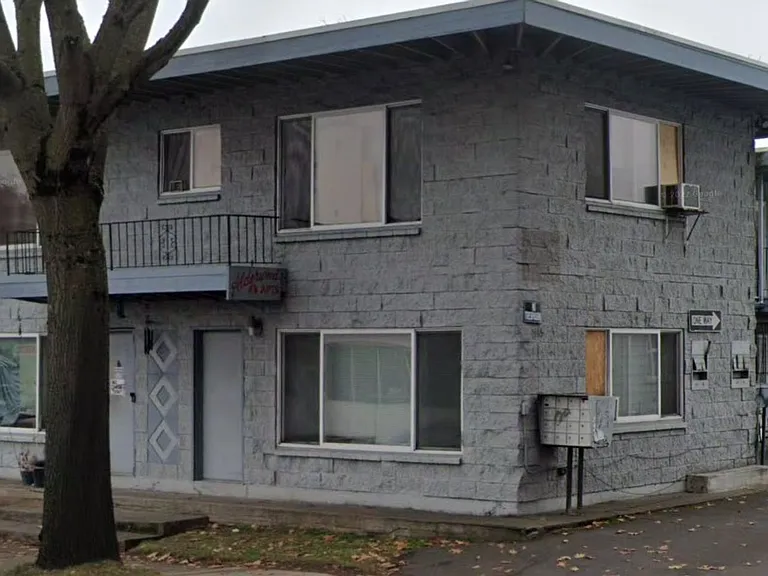 1445 W 6th Ave — Photo 1