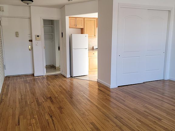 4th image of 70 Hancock St APT 2B