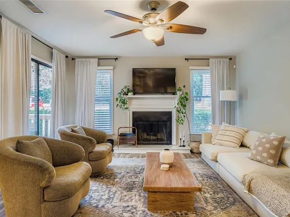 2501 Vineyard Way SE, Smyrna, GA 30082