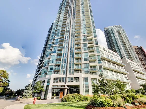 220 Burnhamthorpe Rd W #505, Mississauga, ON L5B 4N4