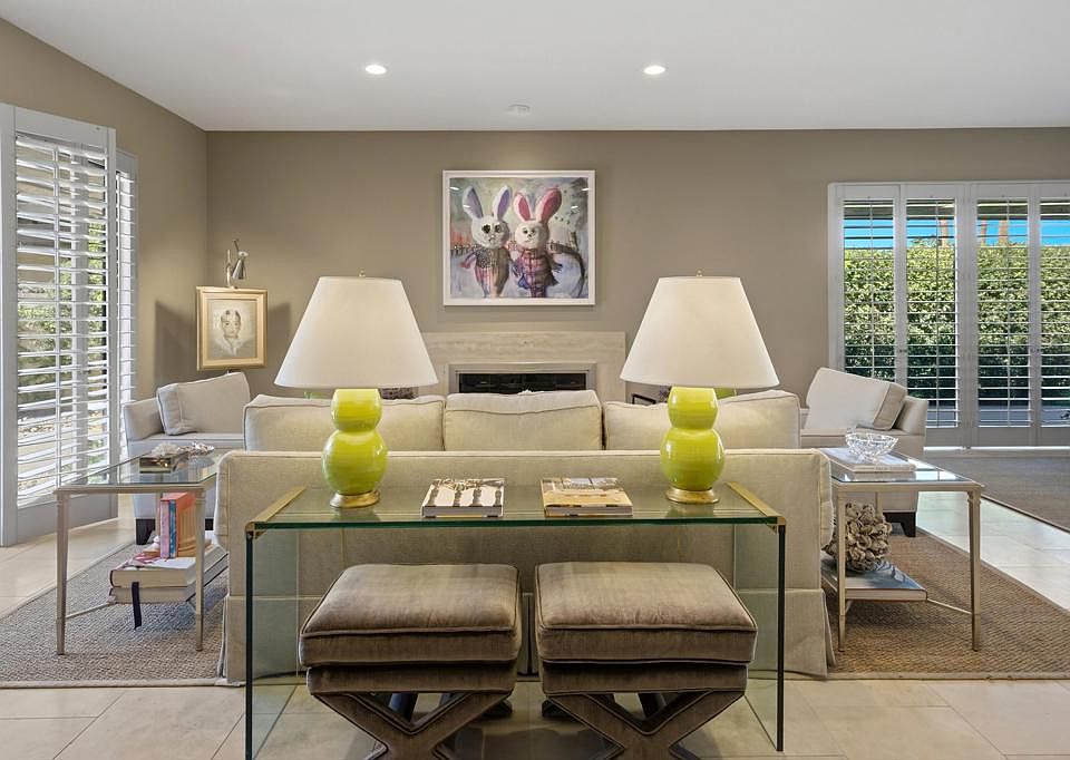 1st image of 3 Barnard Ct