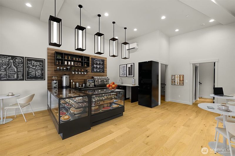 2nd image of 3402 E Spring Street