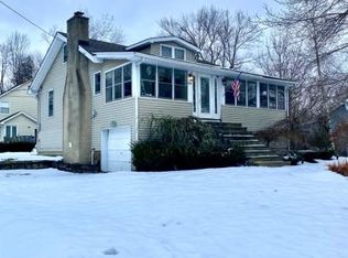 24 Bearfort Rd, West Milford, NJ 07480