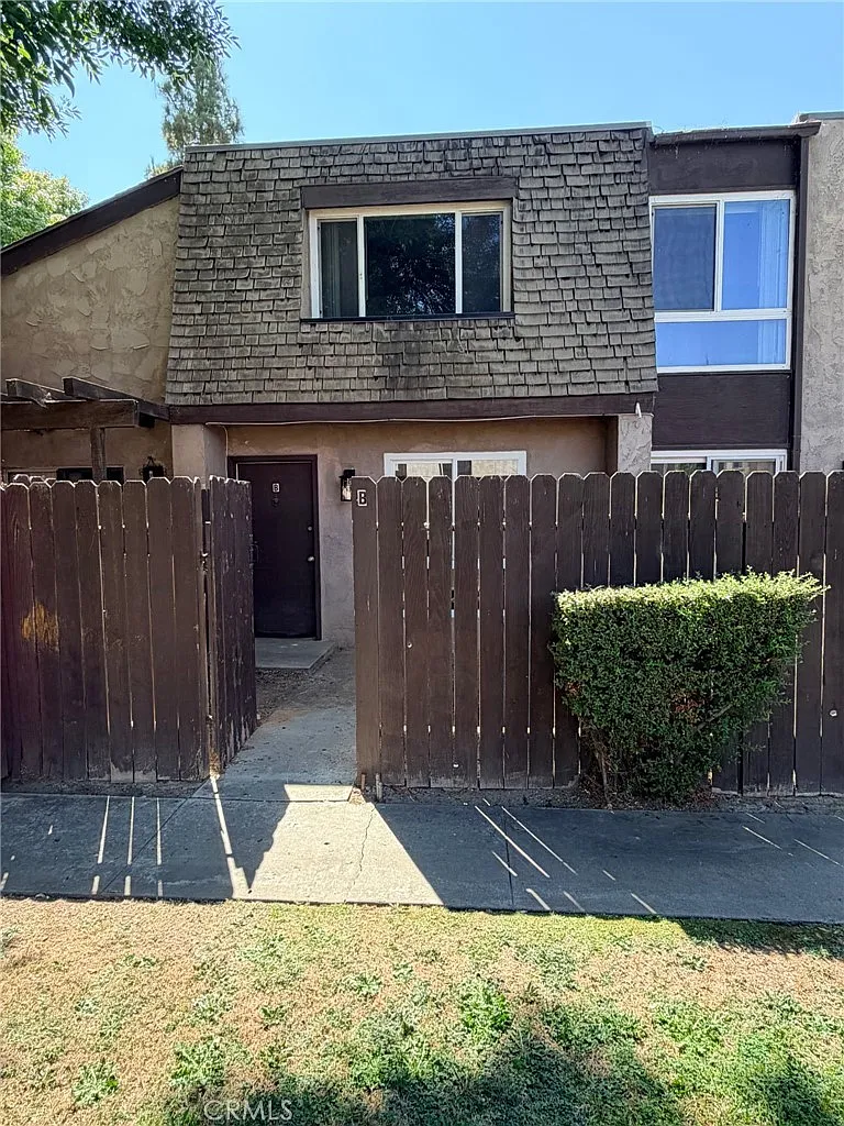 2 bed, 980 sqft, $1,450 — Photo 2