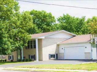 4542 Maryville Rd, Granite City, IL 62040