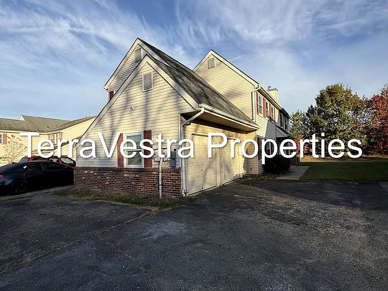 162 Willow Turn — Photo 1