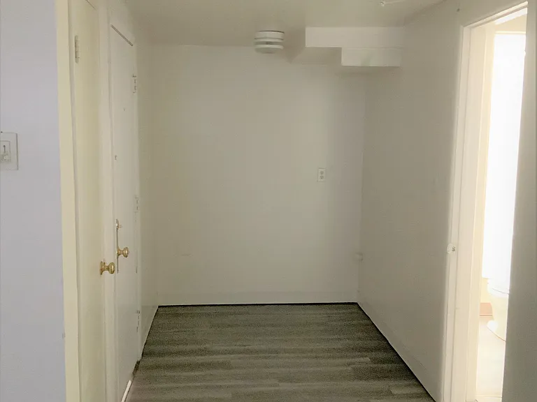 1410 Washington Ave #1 — Photo 3