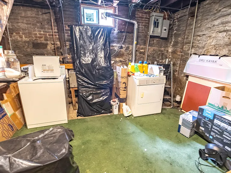 14 Chester St #2 — Photo 14