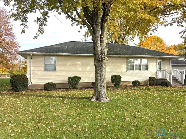 1040 Glenwood Ave, Napoleon, OH 43545