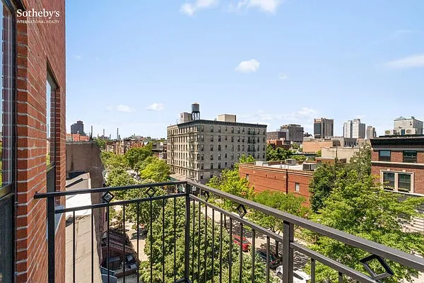 Rented by Sotheby's International Realty | media 5