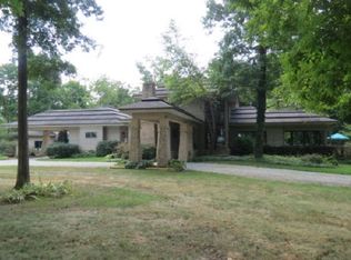 1223 N Harbour Pointe Dr, Peru, IN 46970