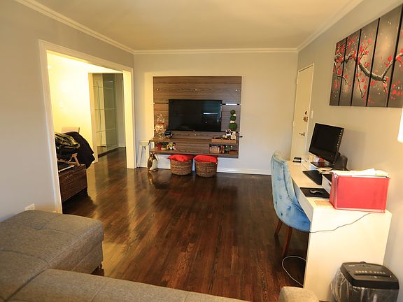 4th image of 6957 Park Dr E