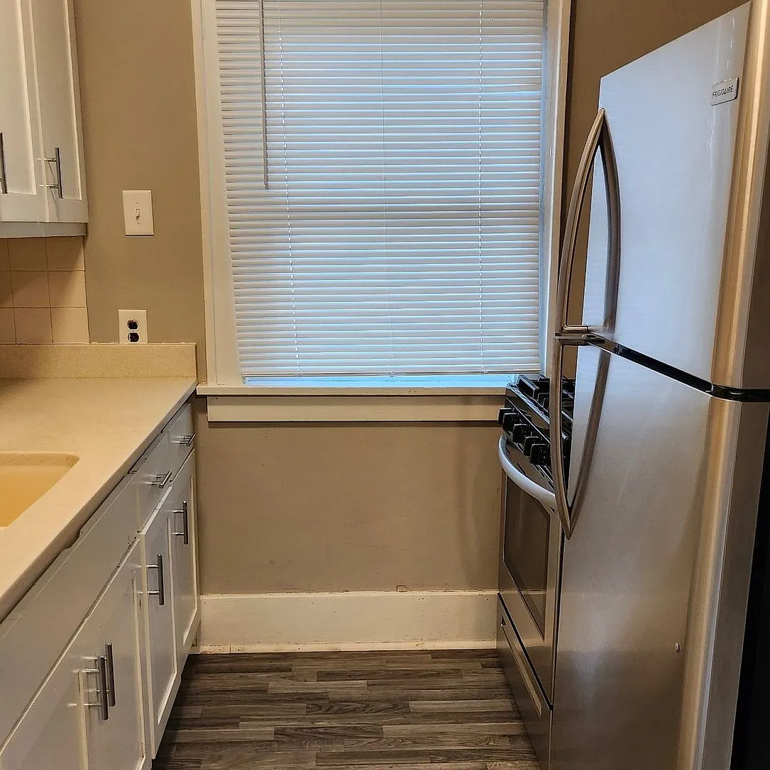 Beautiful 4 bed, 2 bath home for rent in the heart of Omaha! — Photo 4