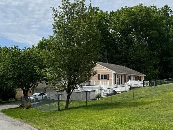 35 Shady Ln, Haverhill, MA 01832